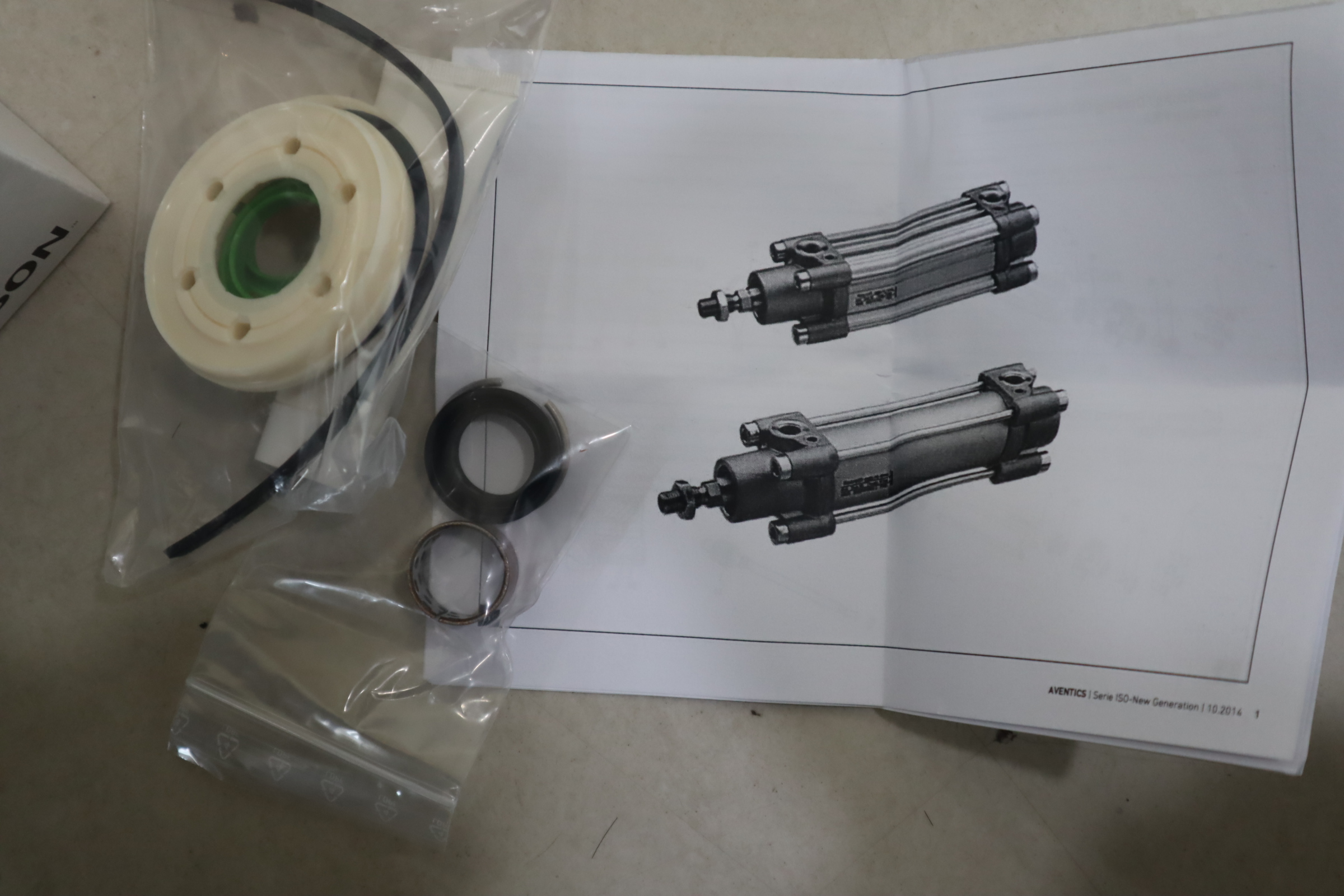 R412012566 0822120003 0822120003  安沃驰AVENTICS 气缸气动阀