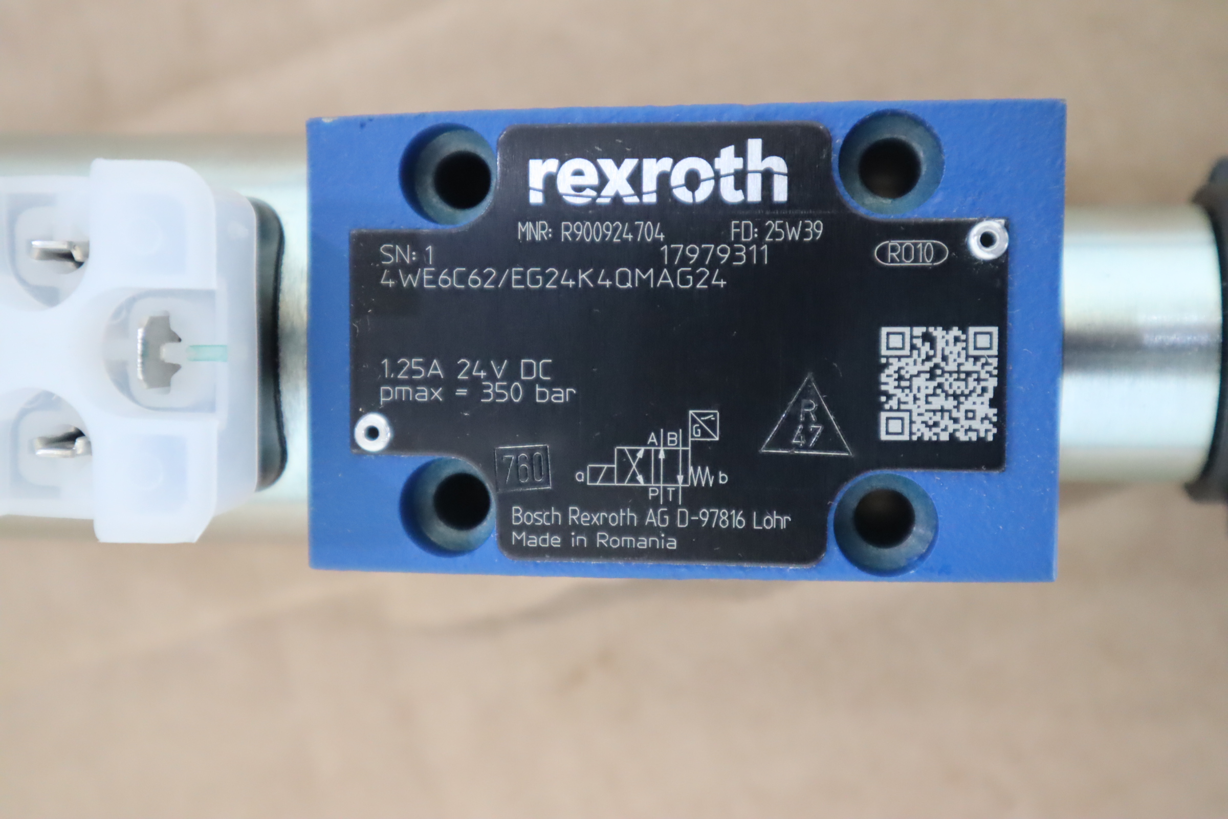 4WE6C62/EG24K4QMAG24 R900924704 德国力士乐REXROTH比例阀