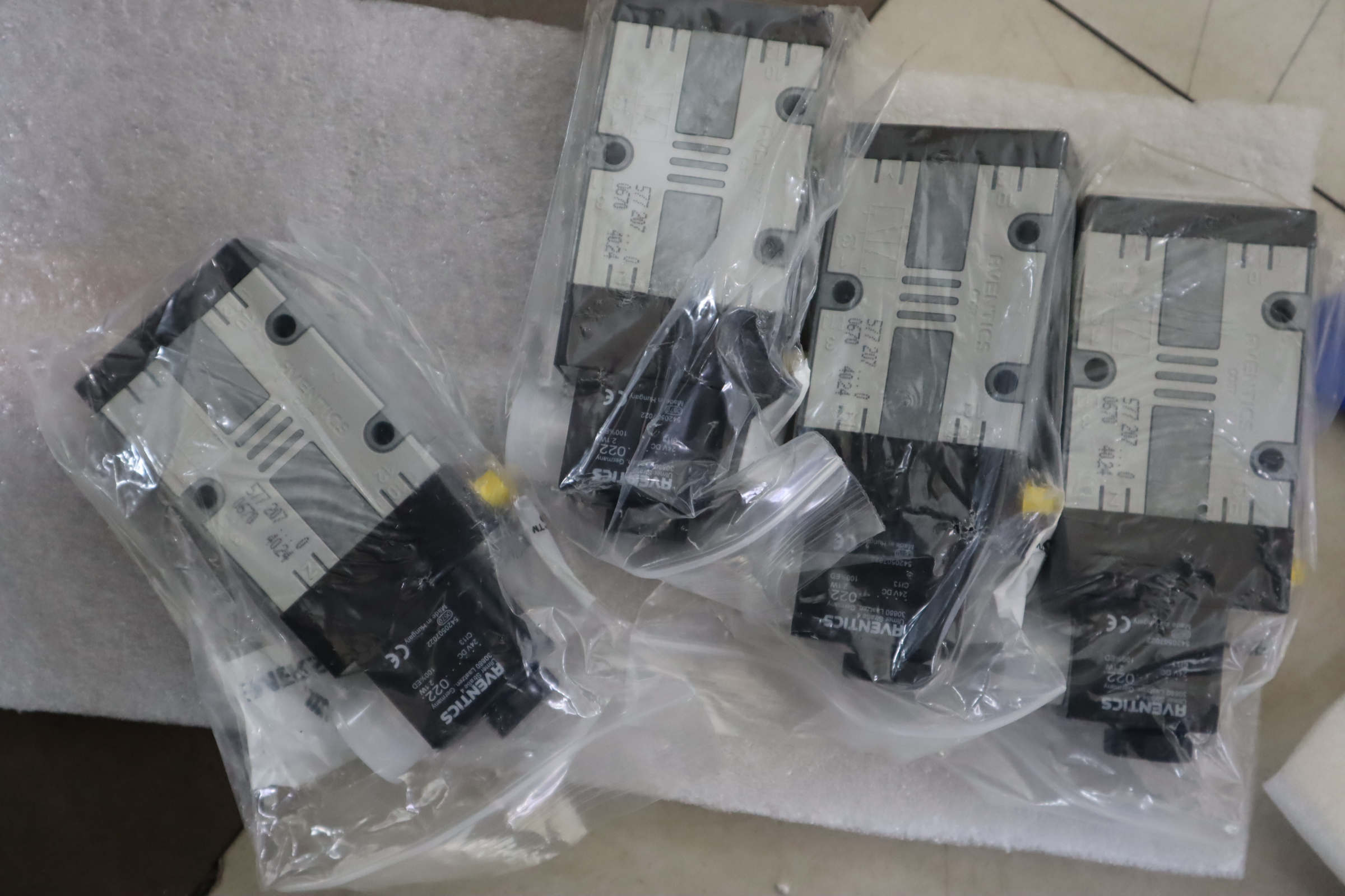 5772070220 德国安沃驰AVENTICS气动阀