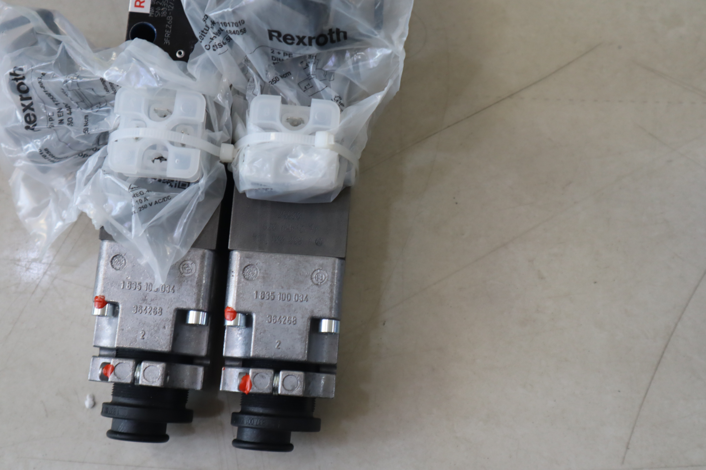 0811403114  3FREZ6B-1X/35L2G24-27Z4MM 力士乐REXROTH流量控制阀