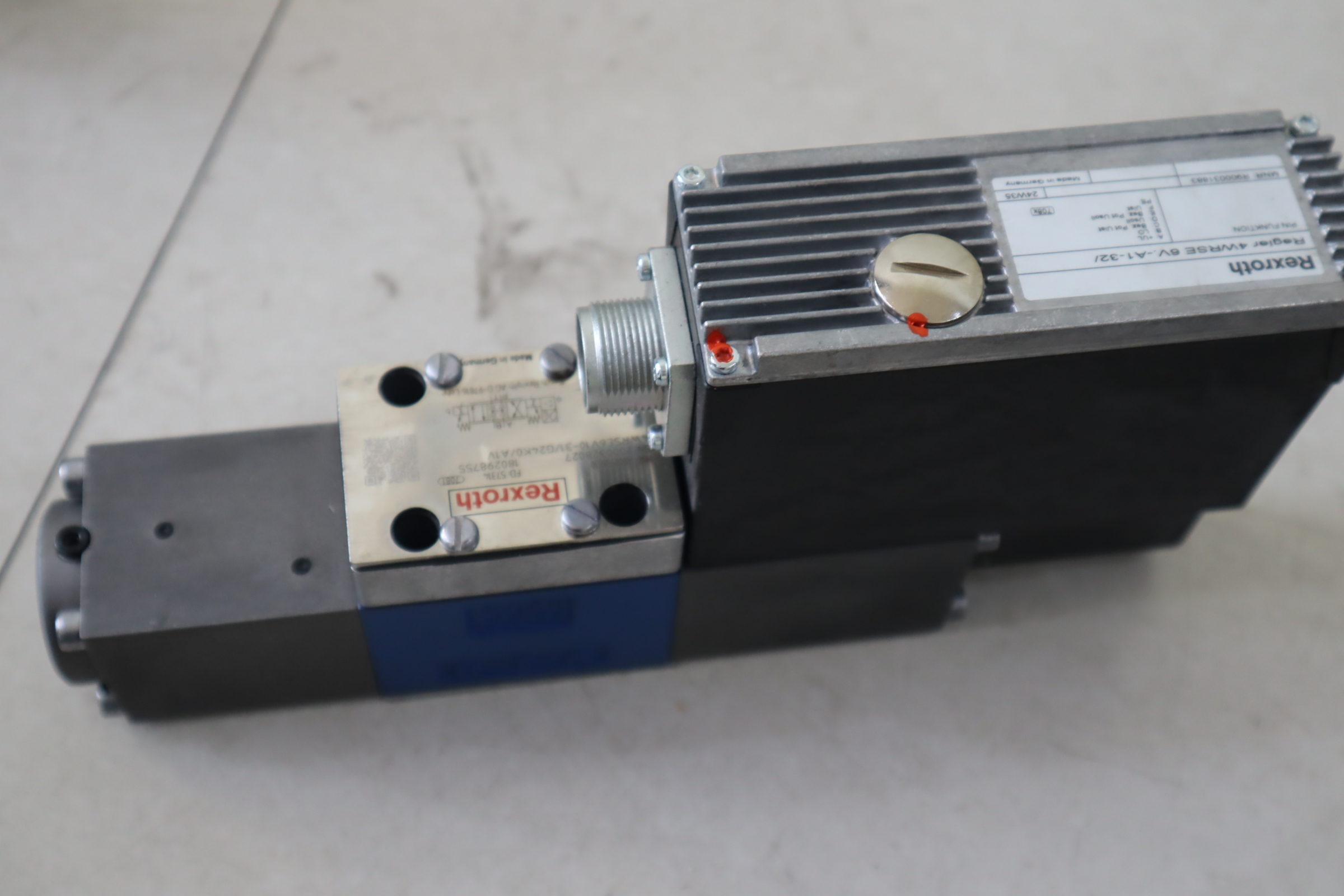 4WRSE6V10-31/G24K0/A1V R900558830 德国力士乐REXROTH比例阀