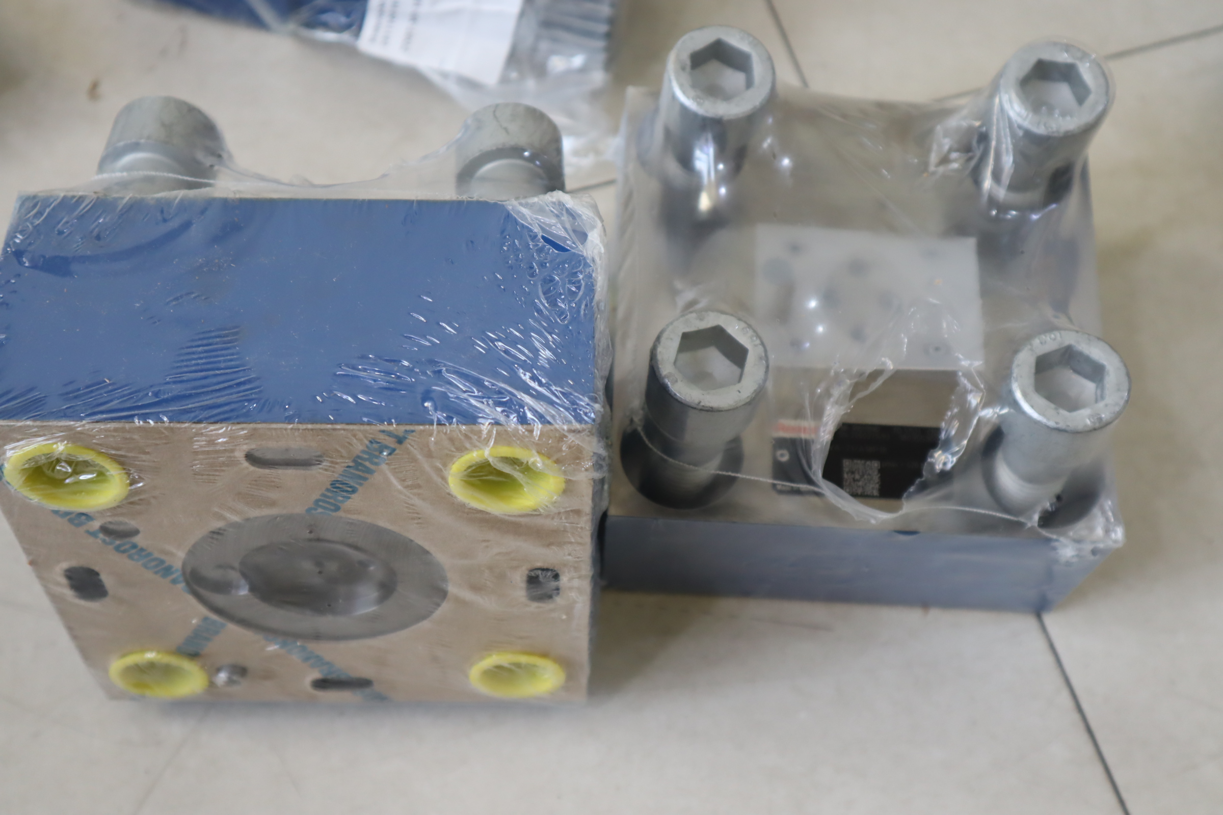 R901110982 LFA50GWA-70/A18P18 德国力士乐REXROTH逻辑阀盖板