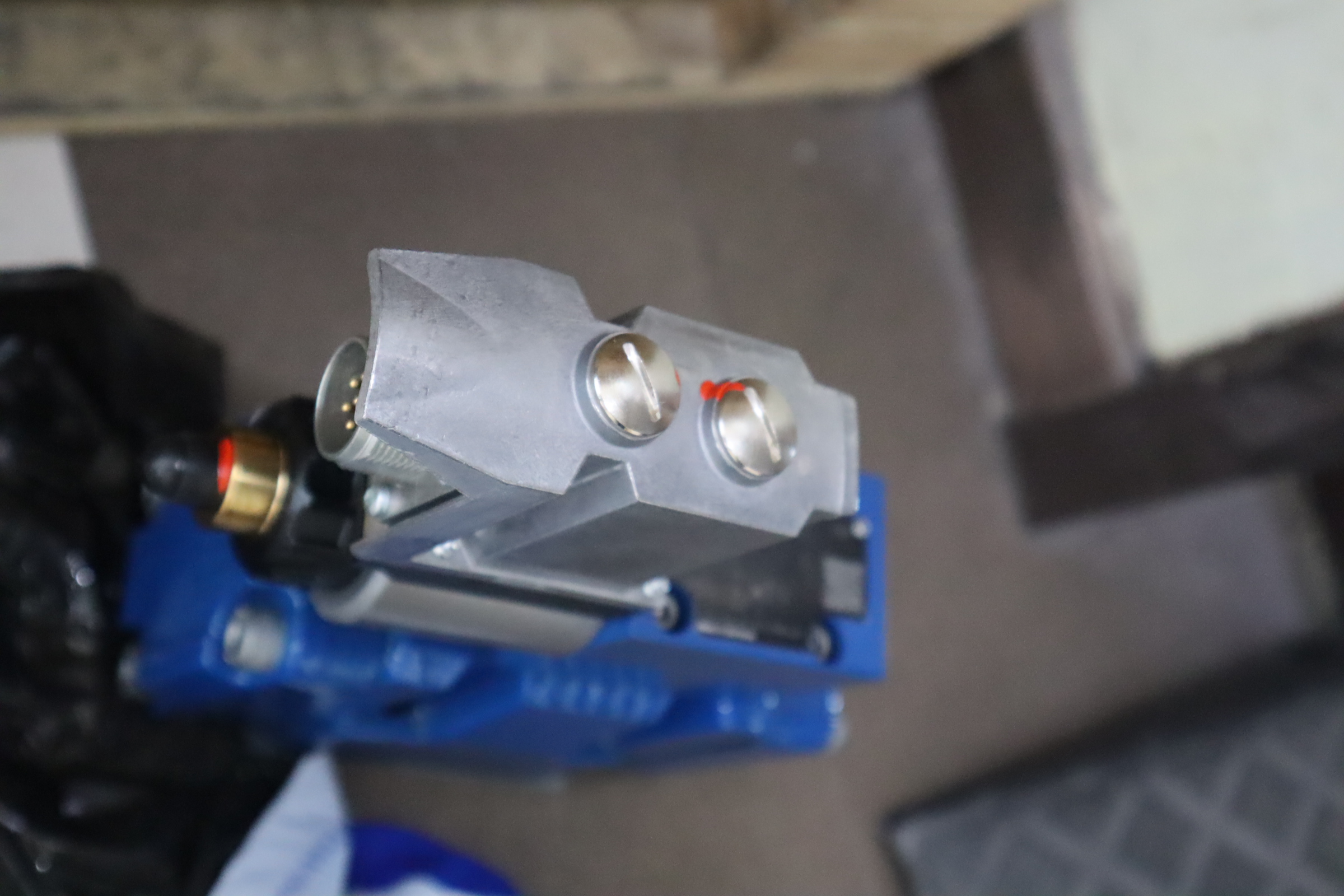 R901237705 3DREE10P-72/200YG24K31A1V 力士乐REXROTH比例减压阀