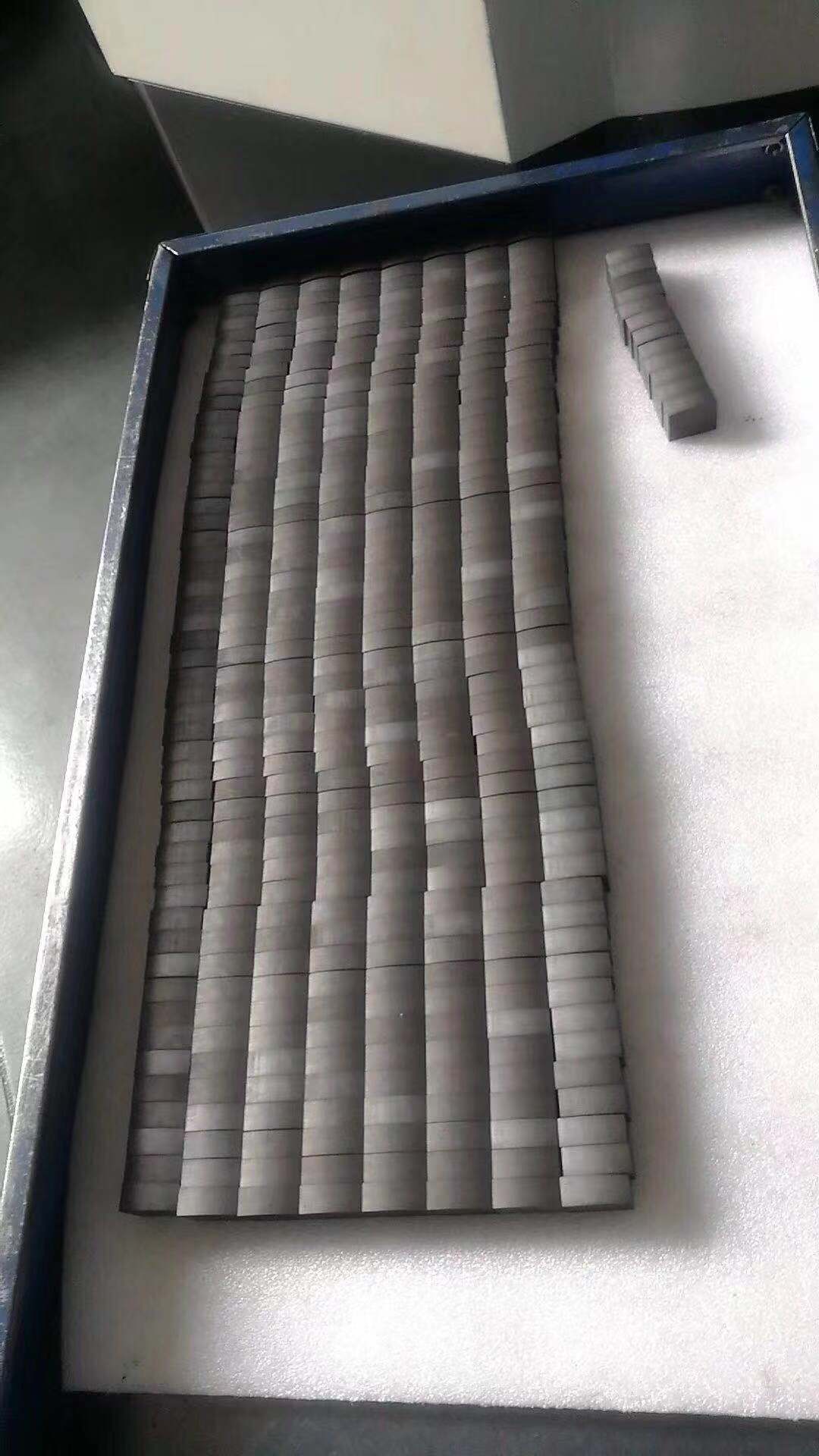 石墨异型件 稀土行业用阳极瓦片 高强度 良好导电性