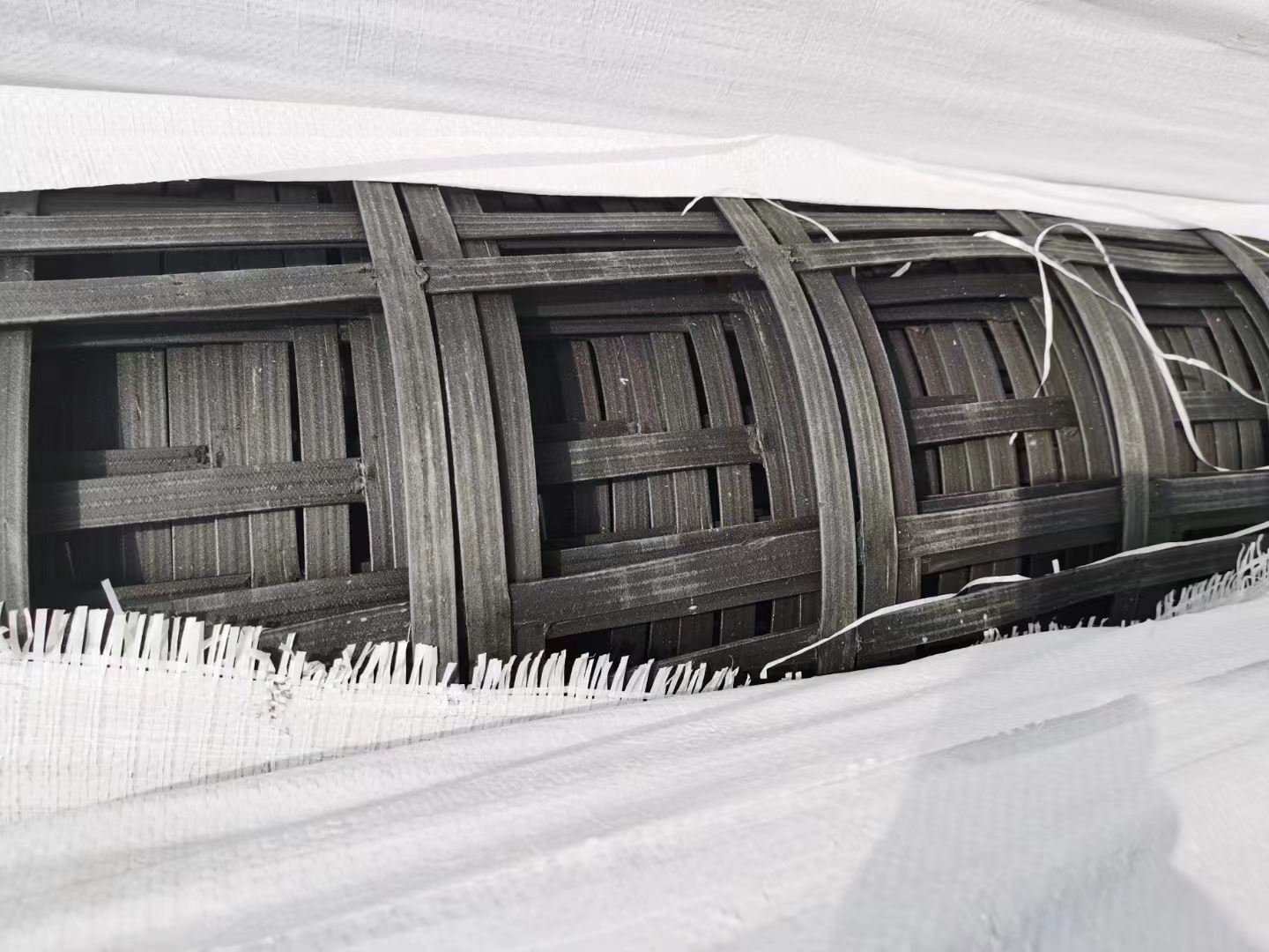 西藏 100KN软土基钢塑格栅 供应商