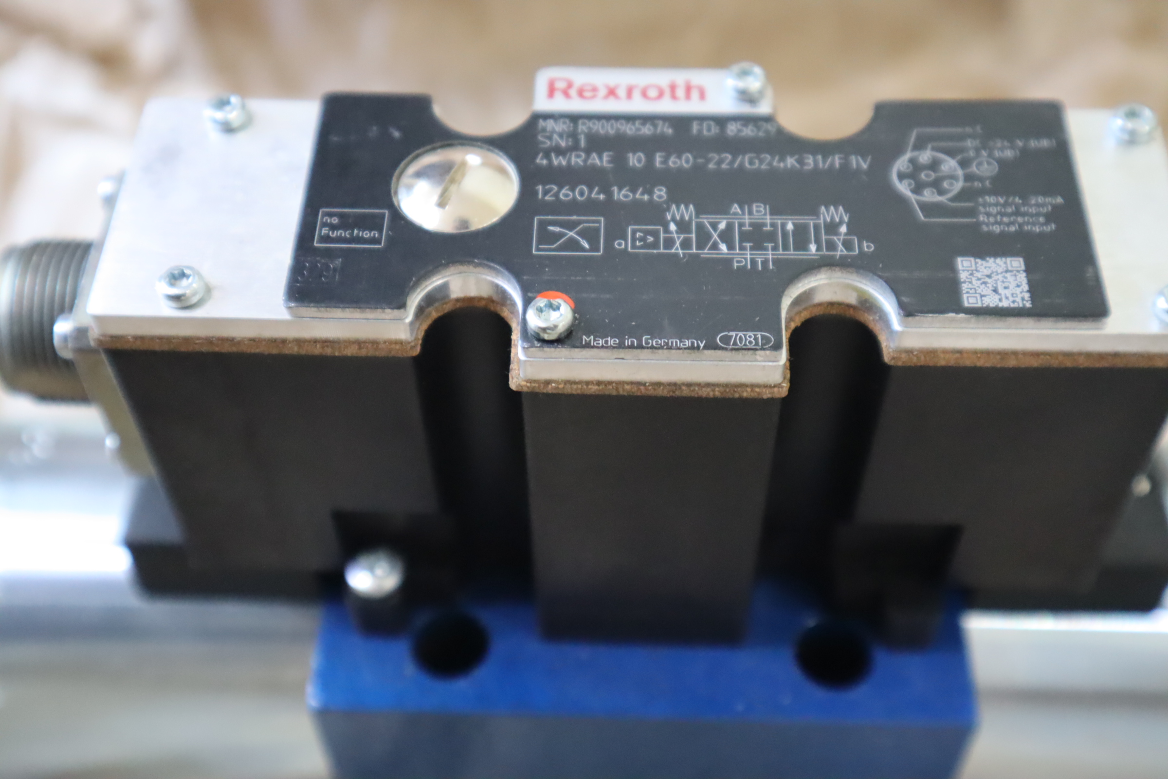 4WRAE10E60-22/G24K31/F1V R900965674 德国力士乐REXROTH比例阀