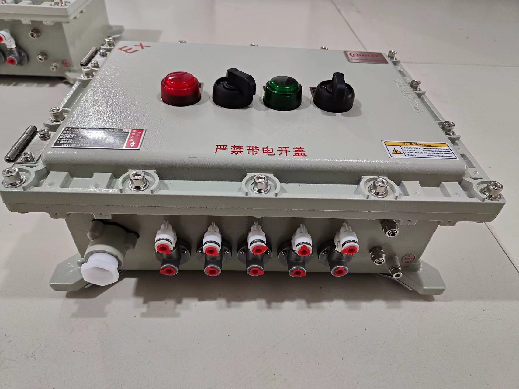  新疆led防爆灯 不锈钢照明动力接线箱  量大价低 全国配送
