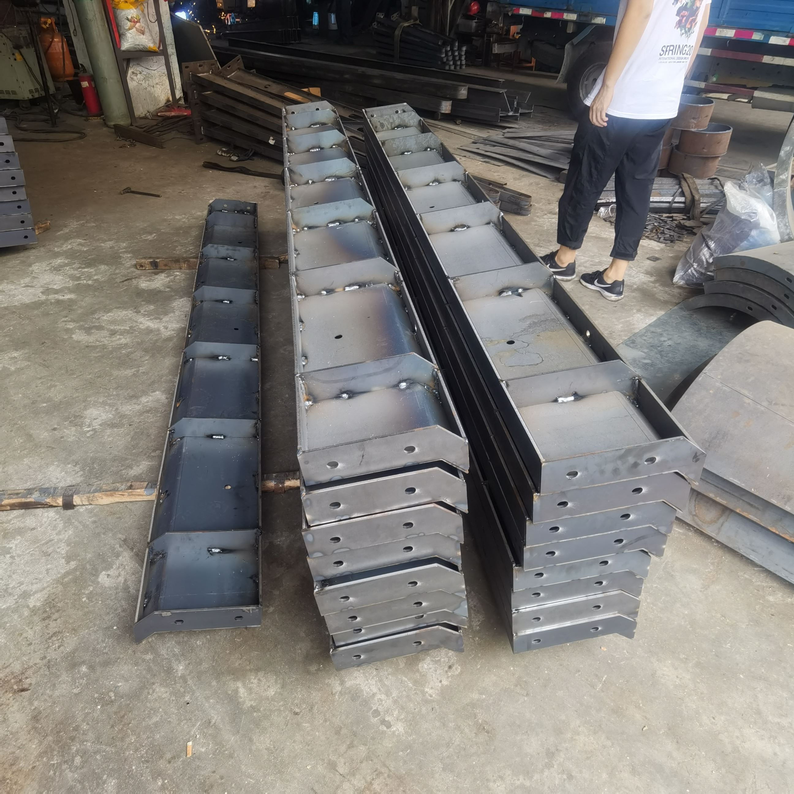 东方阴角钢模板/异形钢模板生产厂家/工厂直发