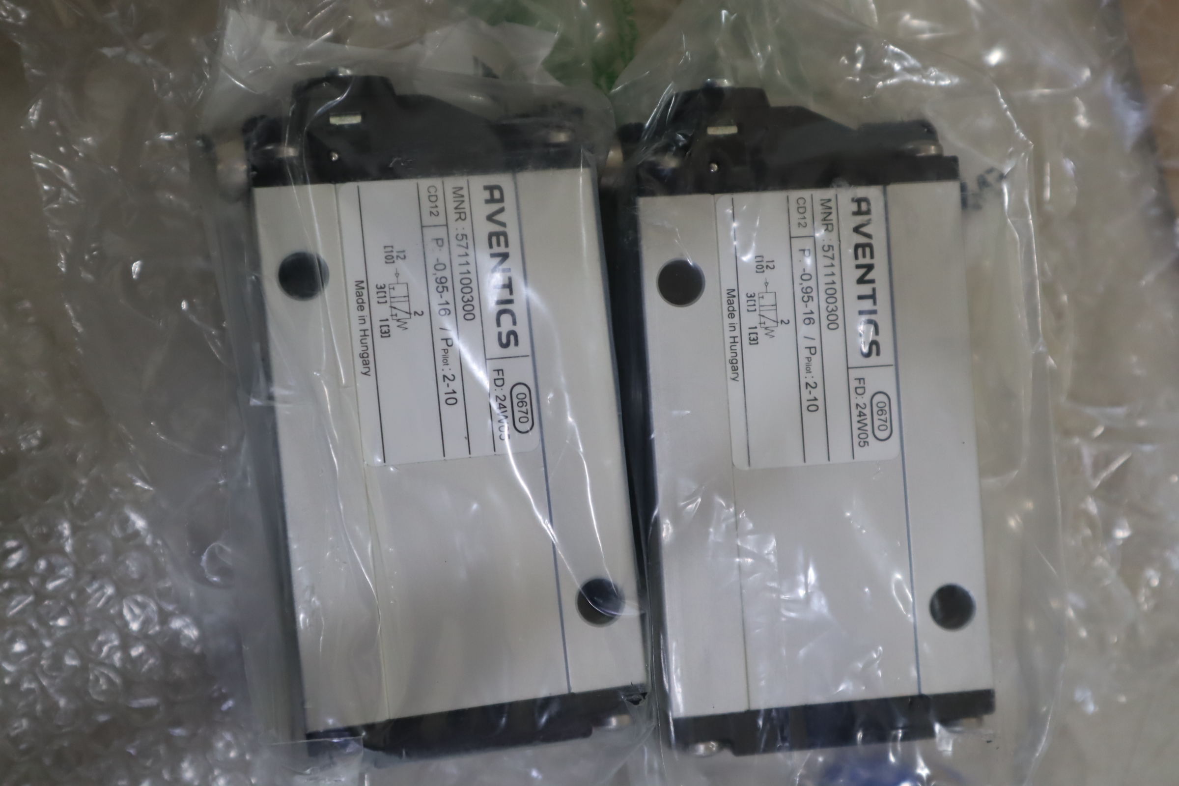 5711100300 德国安沃驰AVENTICS气动阀