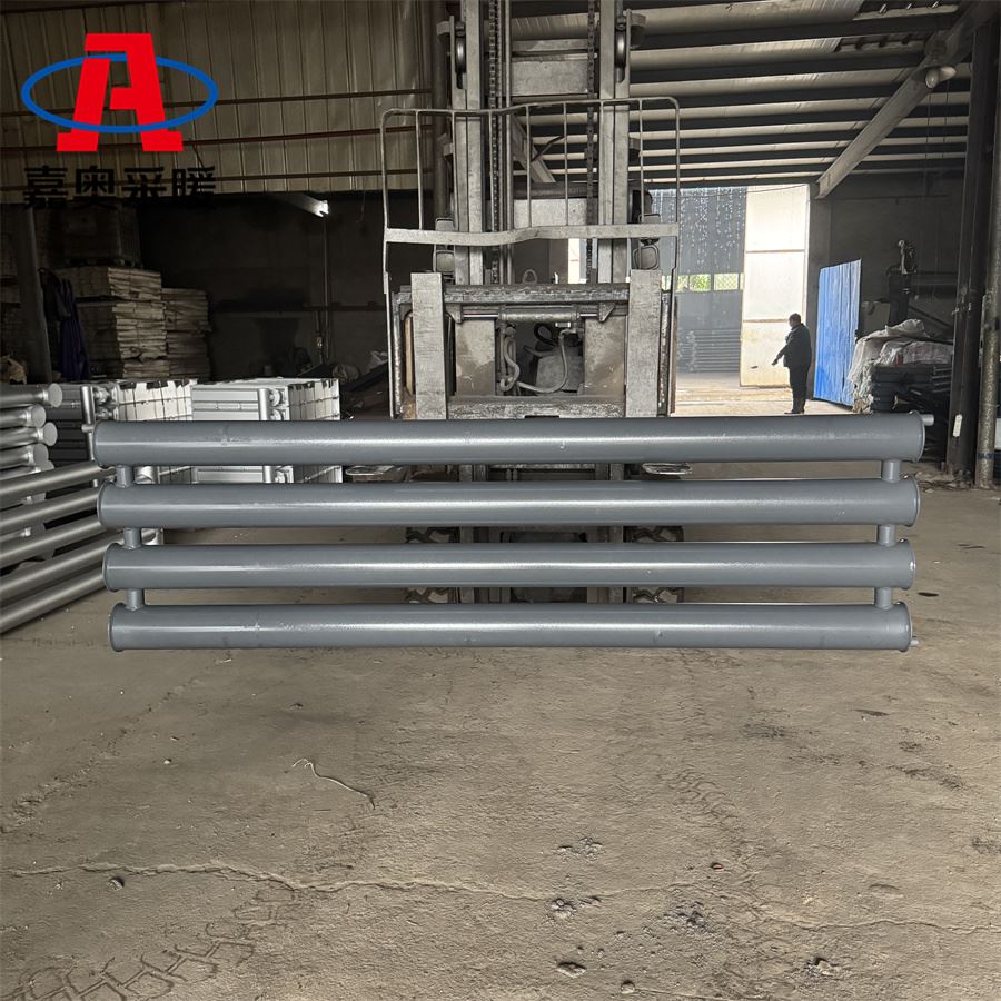 大型厂房用光面排管散热器安装