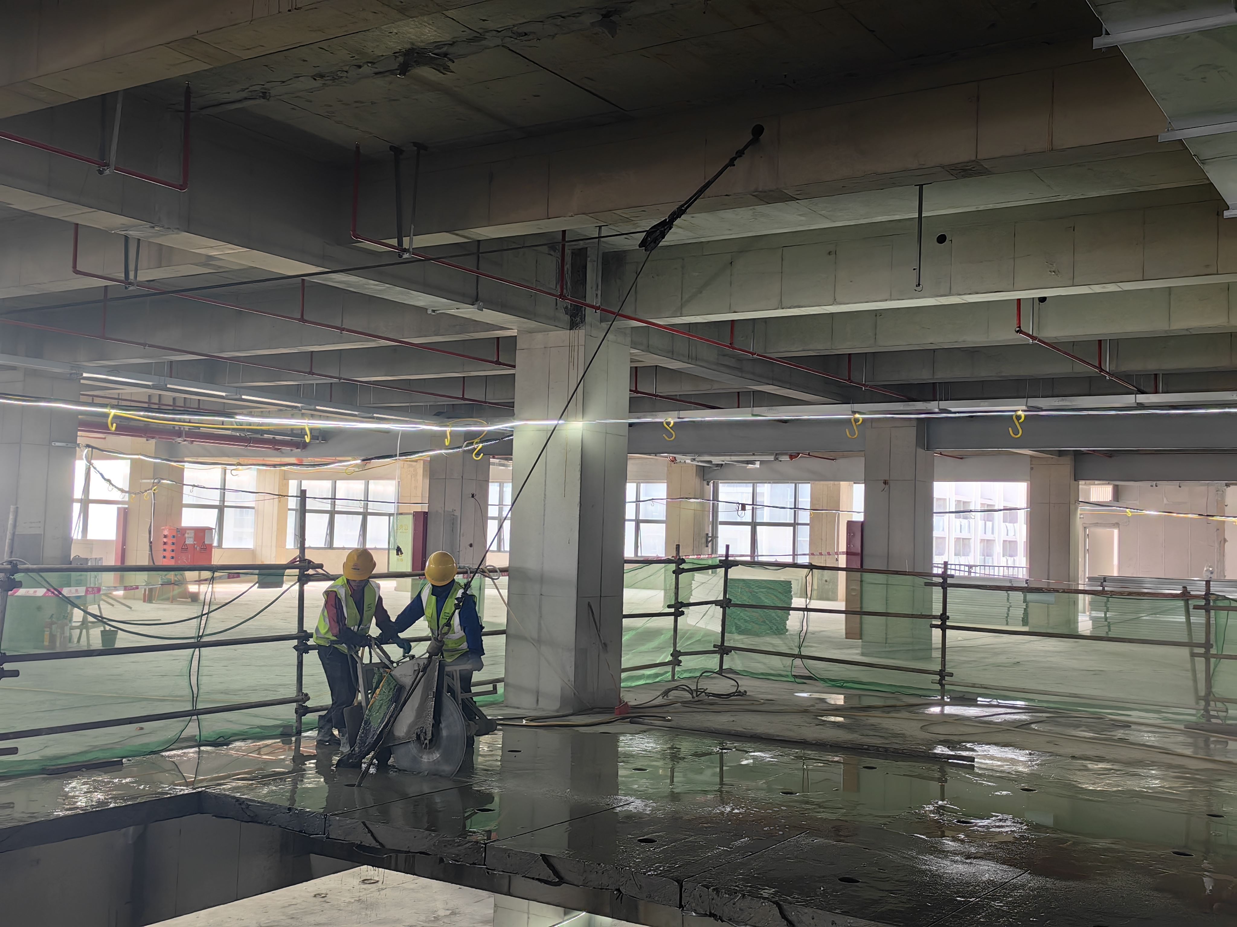 阿坝地下室筏板基础切割班组