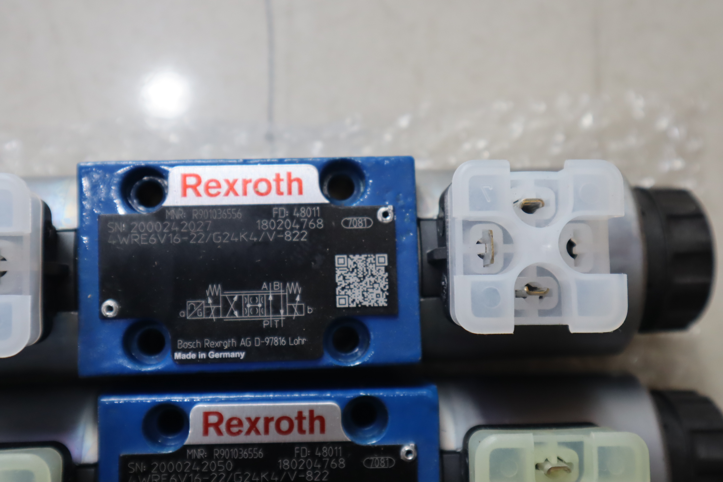 4WRE6V16-22/G24K4/V-822 R901036556 力士乐REXROTH比例阀