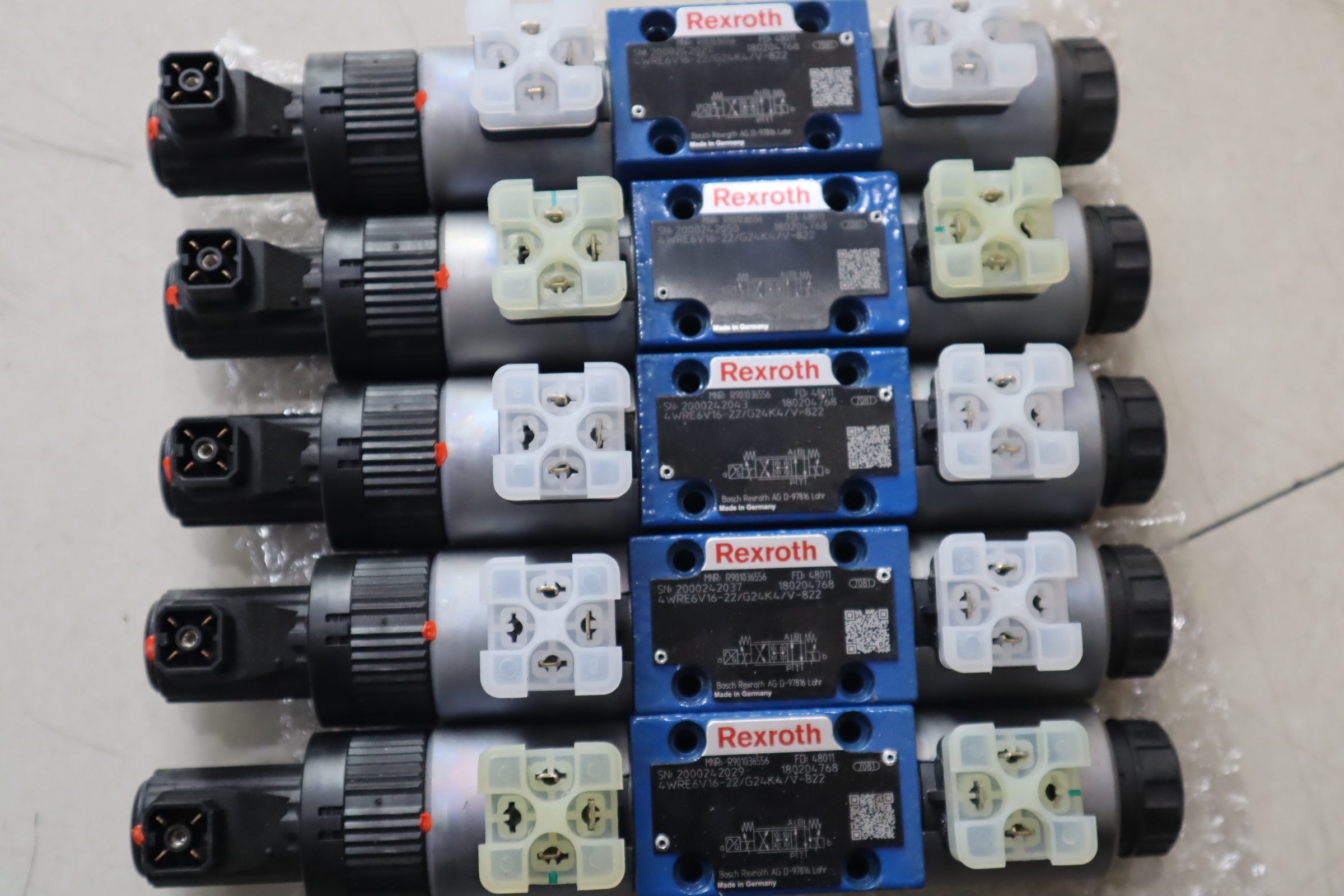 4WRE6V16-22/G24K4/V-822 R901036556 力士乐REXROTH比例阀