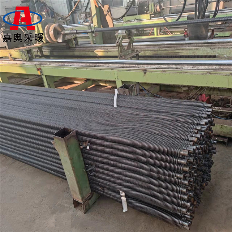 大型厂房用无缝管翅片管散热器 钢制高频翅片管对流散热器