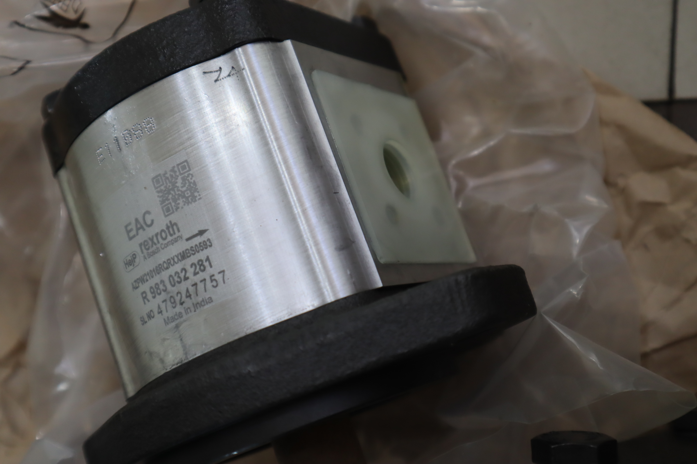 R983032281 AZPW-21-016RQRXXMB-S0593 德国力士乐REXROTH齿轮泵