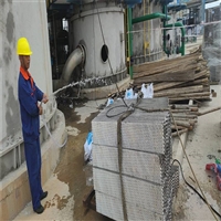 我公司供货双氧水项目填料安装现场