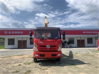 东风D1单排上装徐工6.3吨吊机