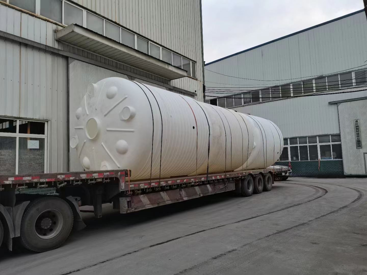 塑料贮罐  量大优惠