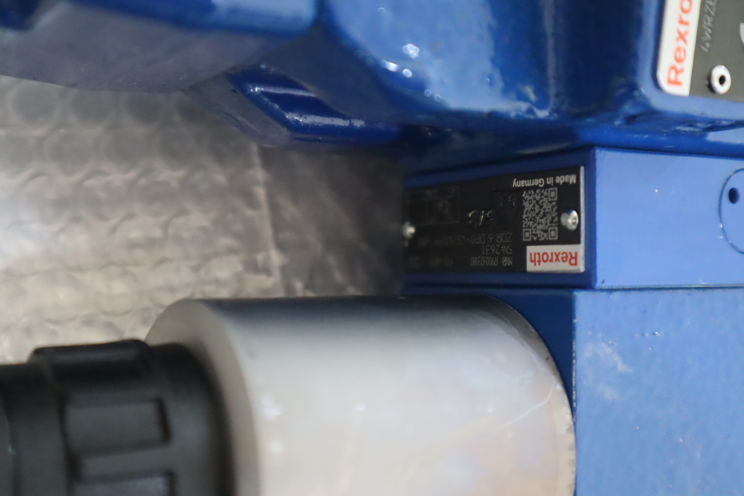 4WRZE16E100-74/6EG24ETK31/A1D3M R900954657 力士乐REXROTH阀