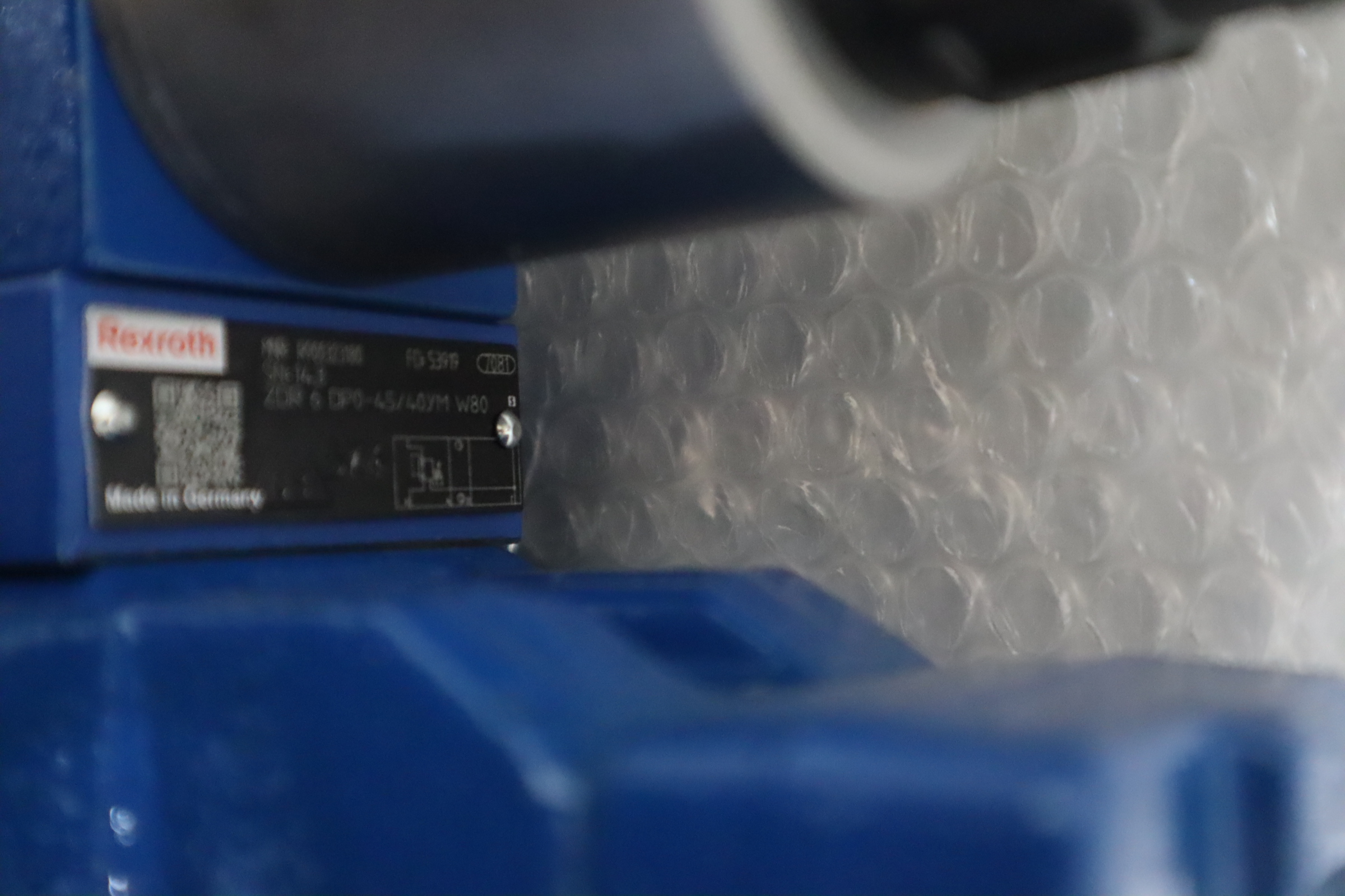 4WRZE16E100-74/6EG24ETK31/A1D3M R900954657 力士乐REXROTH阀