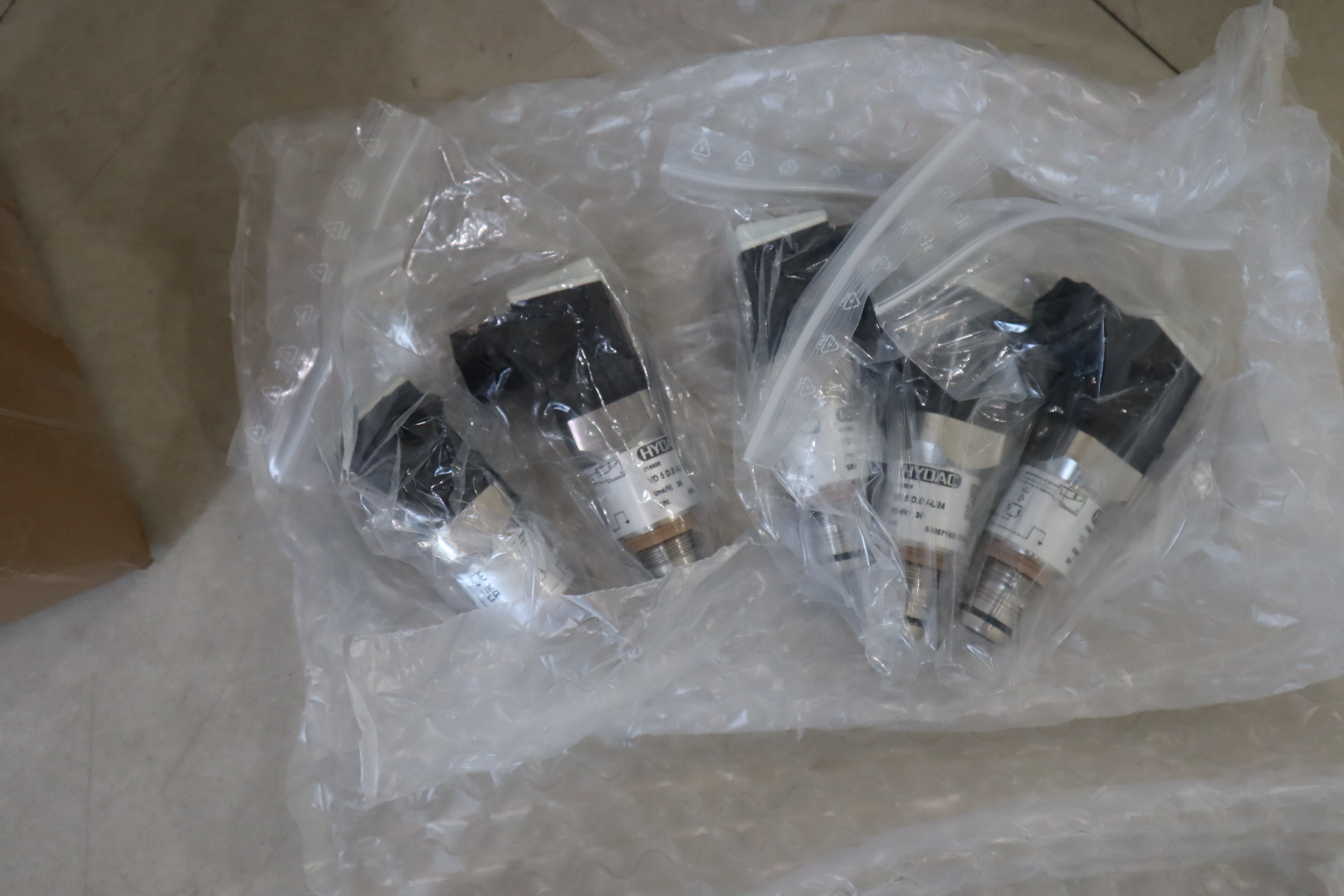 VD 5 D.0 /-L24 德国贺德克HYDAC压力开关压力传感器