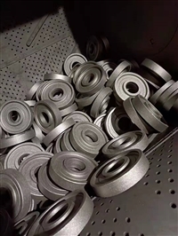 电机盖清砂抛丸机 单钩吊重量 用于清砂除锈效率高