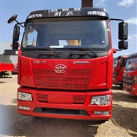 解放J6大柴240马力6缸机上装徐工G系列8吨随车吊