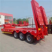 Self weight of 13 meter 3-axis construction machinery transport vehicle