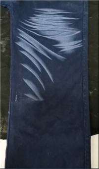 Cowboy hole breaking machine, fully automatic denim fabric laser burning machine, laser carving machine