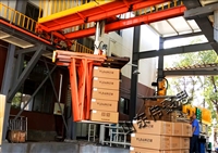 Box type material truss loading machine, unmanned loading robot, automatic loading machine wholesale