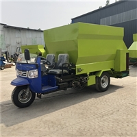 Sprinkler truck, bulk feed transport truck, livestock breeding, cattle and sheep. Sprinkler truck manufacturer