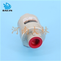 Quick exhaust valve for pneumatic clutch