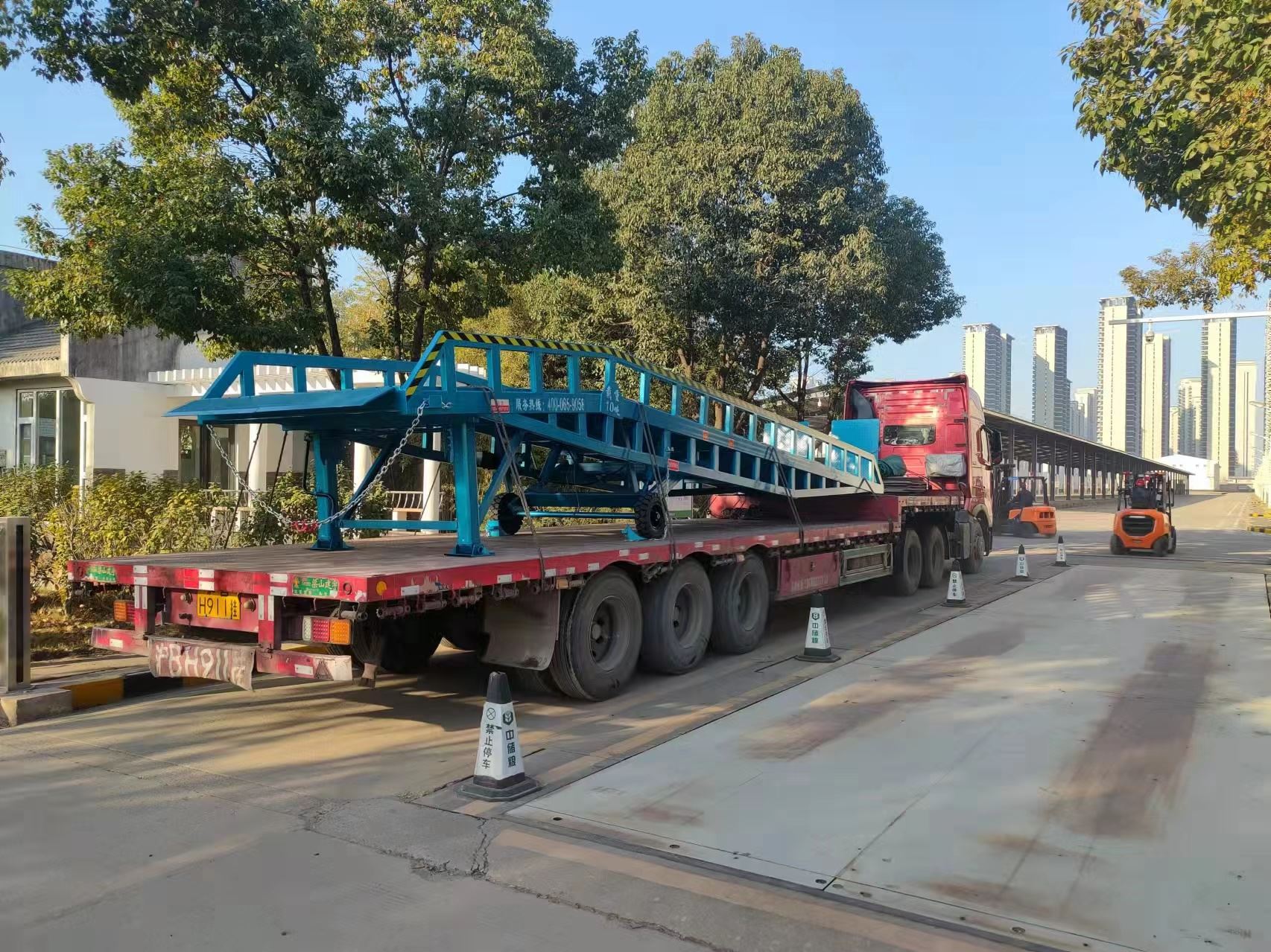 贵州集装箱卸货平台源头供货