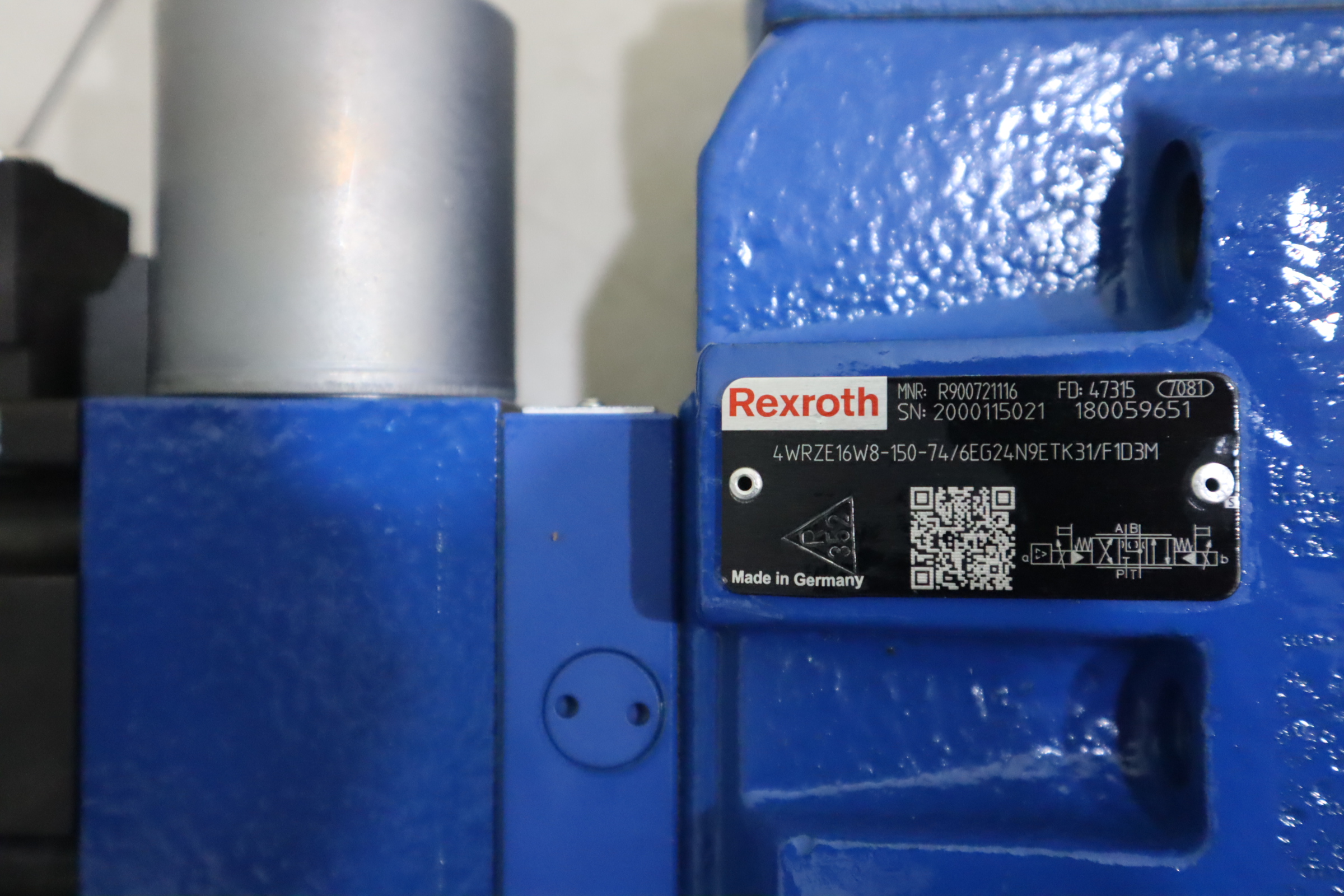 4WRZE16W8-150-74/6EG24N9ETK31/F1D3M R900721116 REXROTH力士乐