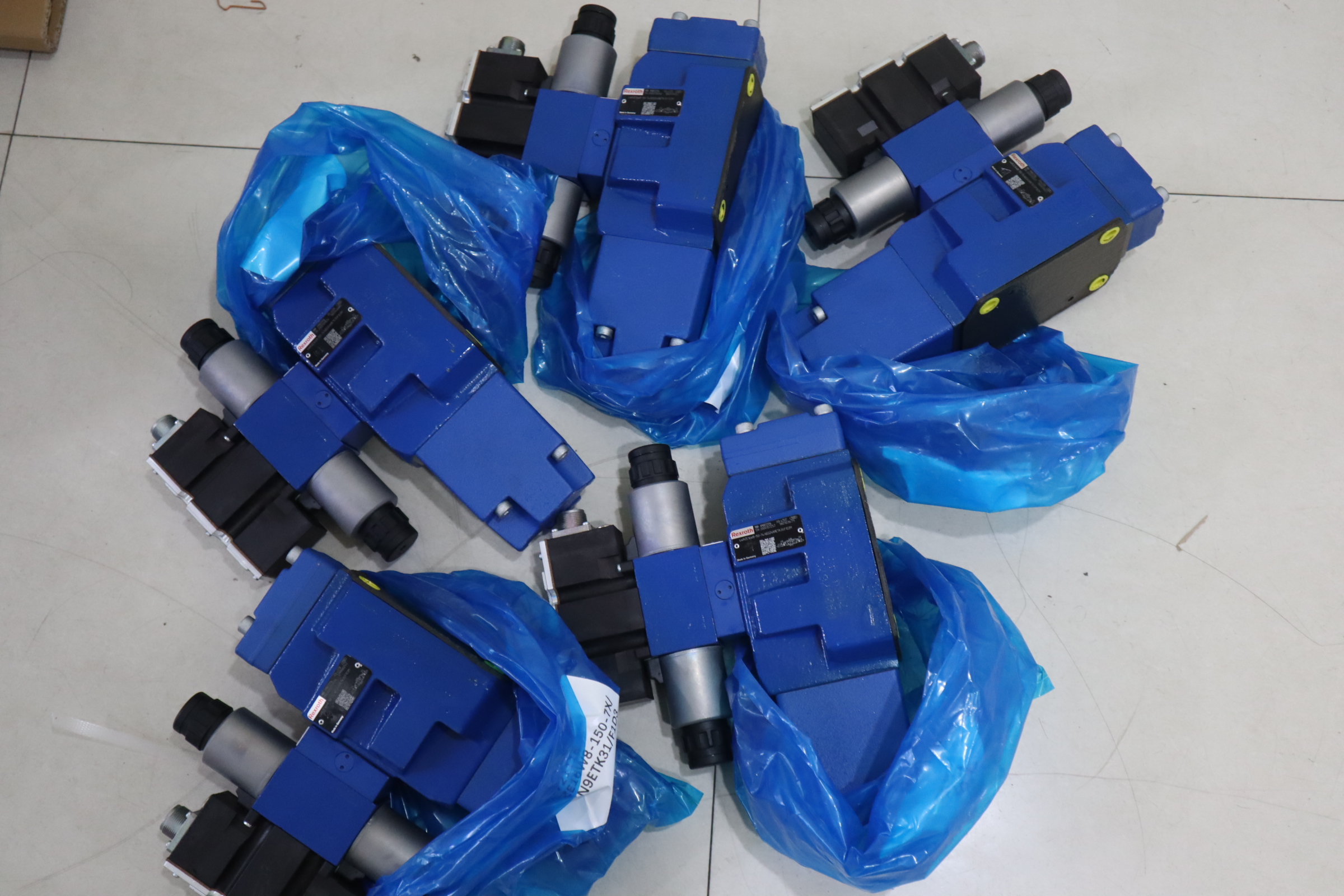 4WRZE16W8-150-74/6EG24N9ETK31/F1D3M R900721116 REXROTH力士乐