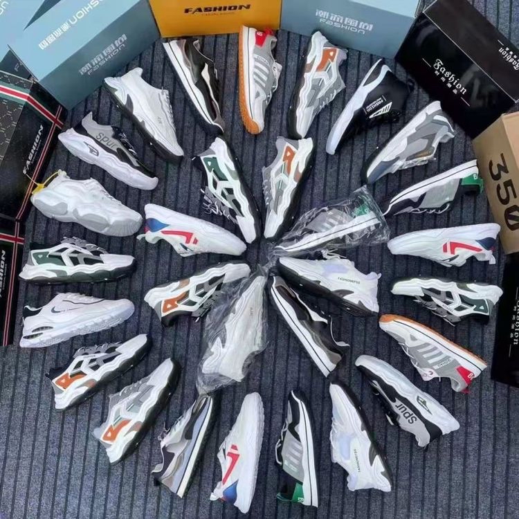 5元鞋子开店鞋子小白鞋货源尾货女士凉鞋韩版一字式