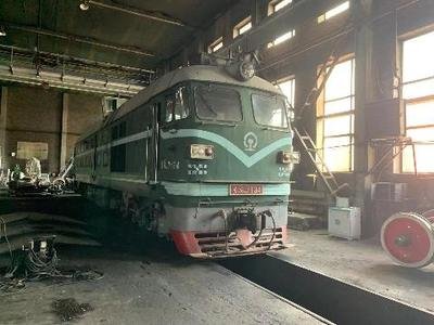 二手铁路配件出售/退役火车头出售/蒸汽机车出售/绿皮火车厢出售 