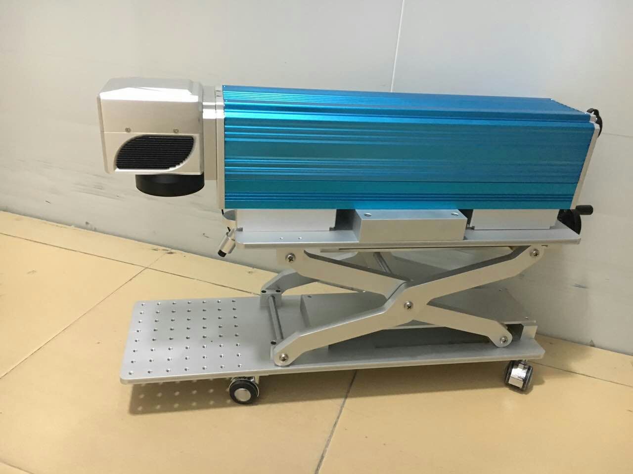 福州小型工业镭雕机 logo刻字激光打码机  操作方便 稳定耐用