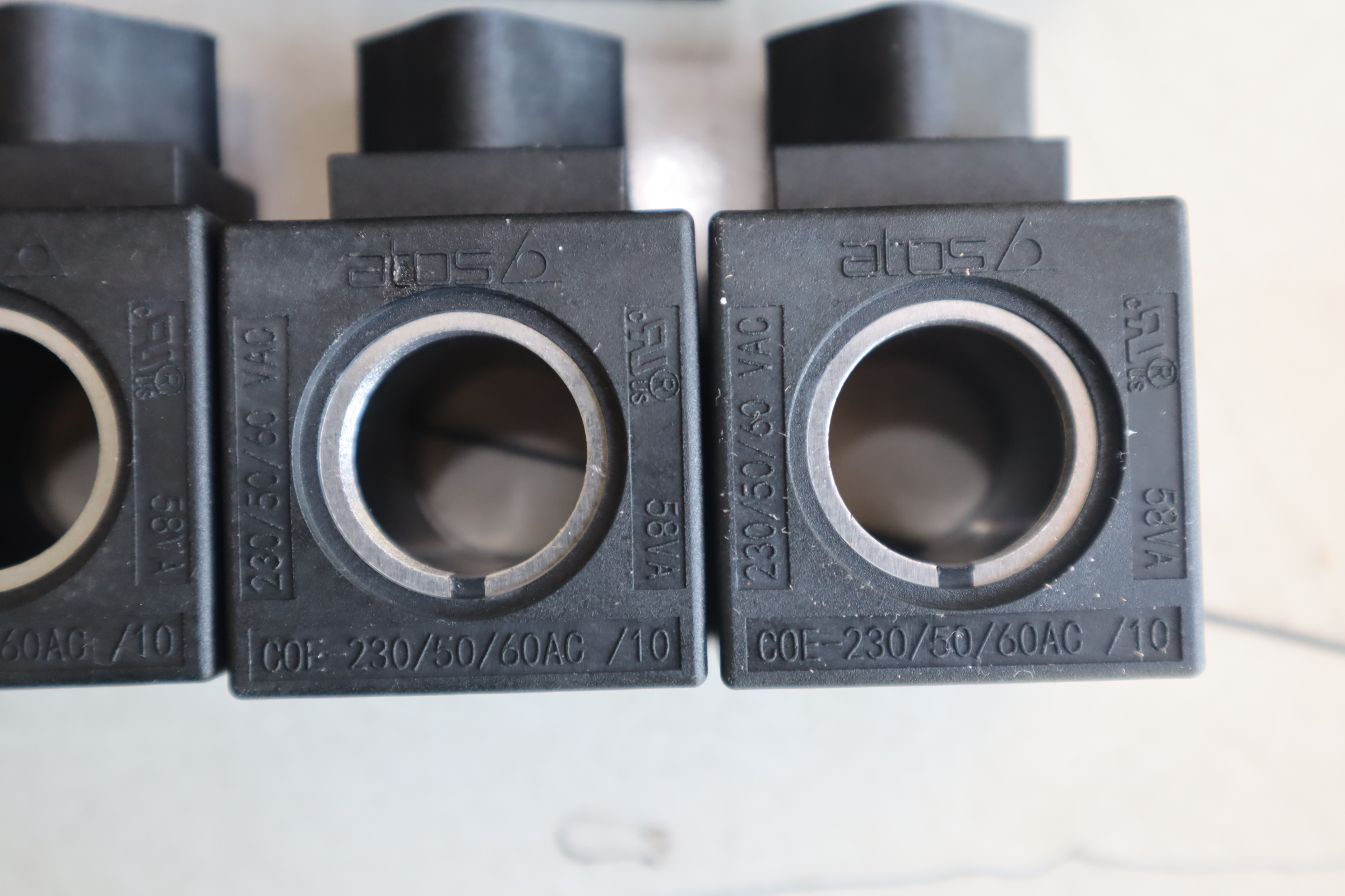 COE-230/50/60AC /10 230/50/60 VAC 意大利阿托斯ATOS电磁阀线圈