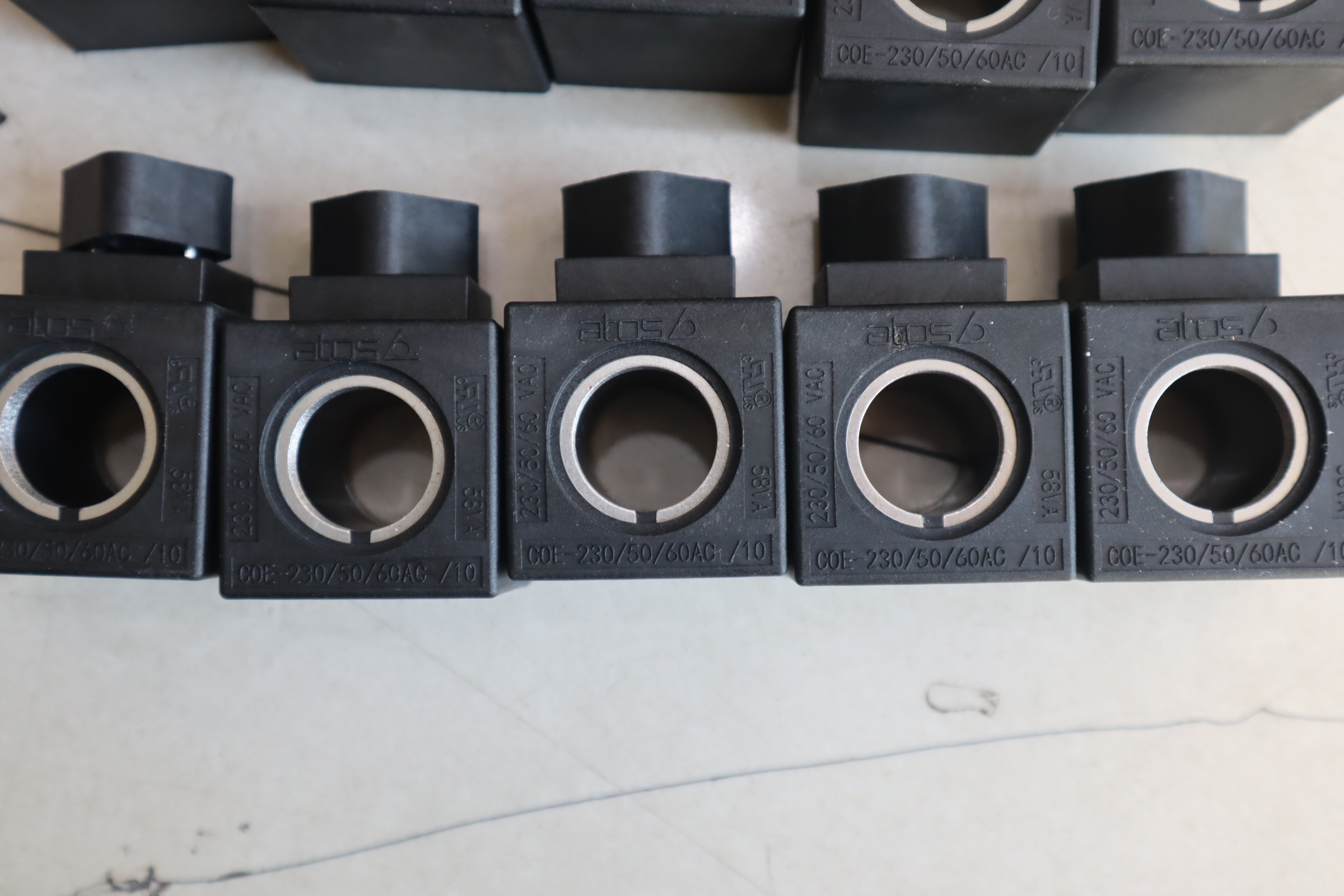 COE-230/50/60AC /10 230/50/60 VAC 意大利阿托斯ATOS电磁阀线圈