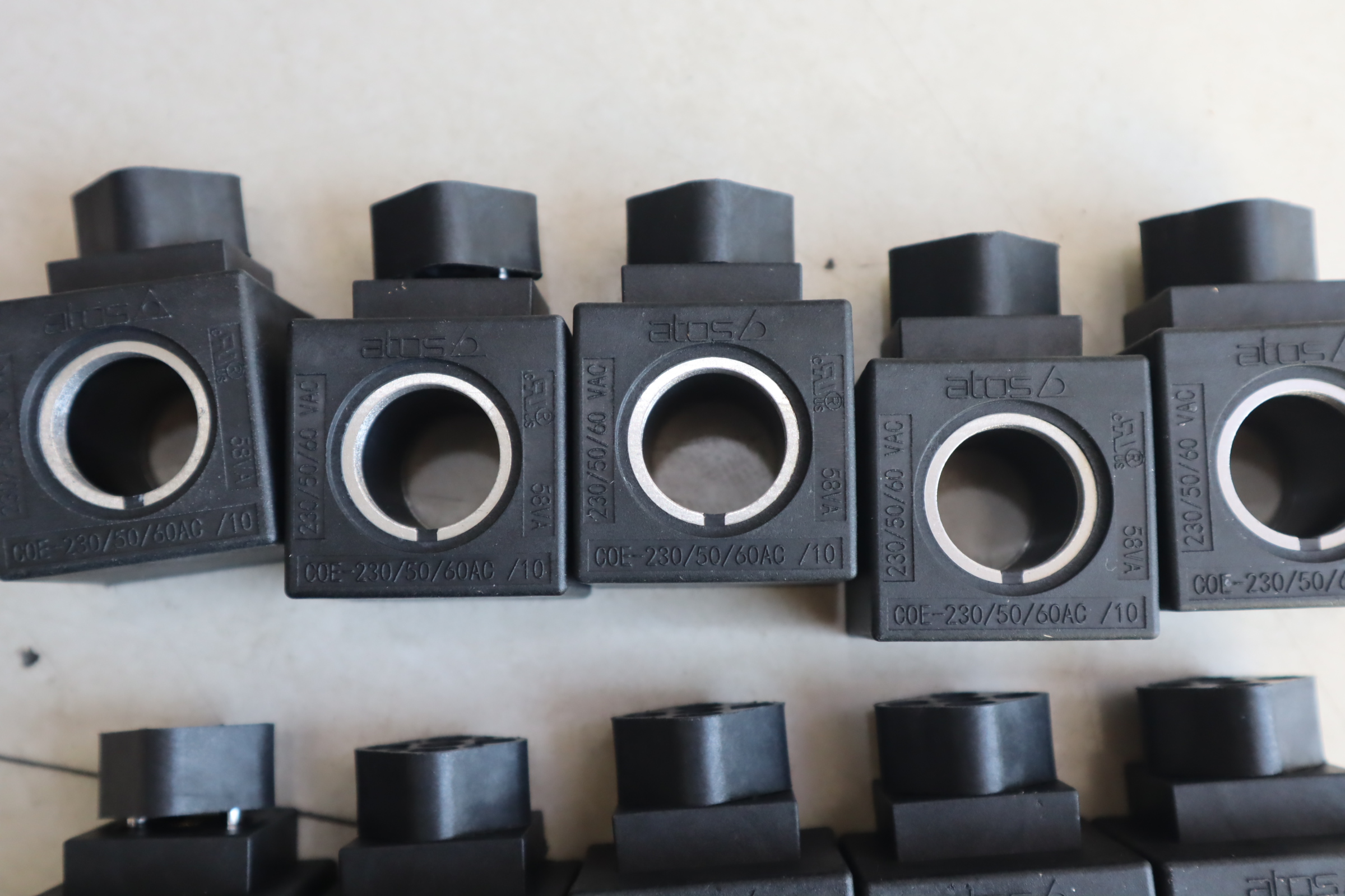COE-230/50/60AC /10 230/50/60 VAC 意大利阿托斯ATOS电磁阀线圈