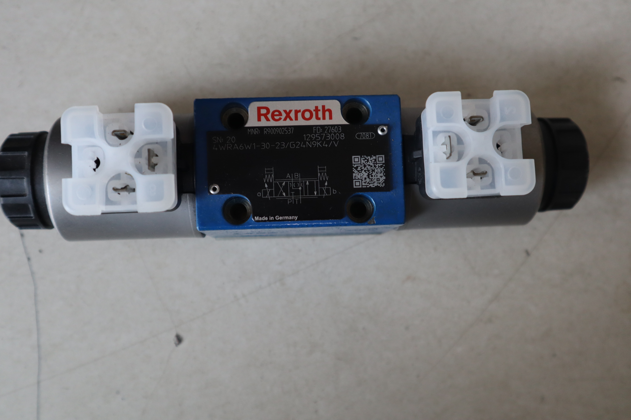 4WRA6W1-30-23/G24N9K4/V R900902537 4WRA6W1-30-2X/G24N9K4/V 阀