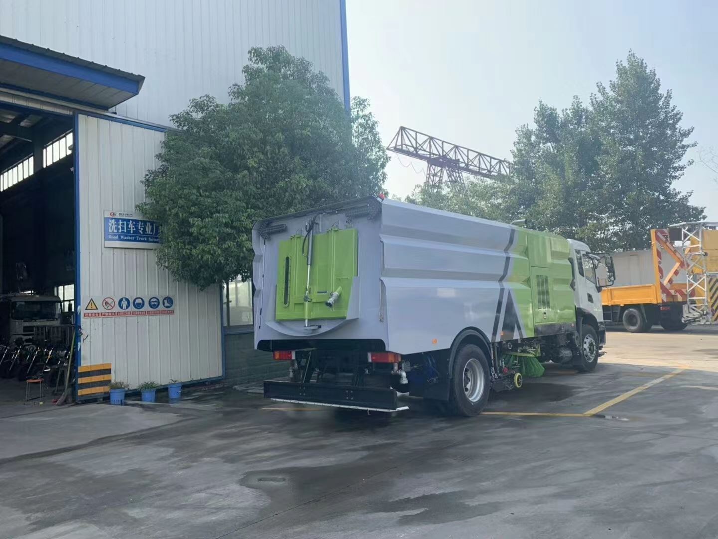 新疆 3吨洗扫车   全国包安装调试