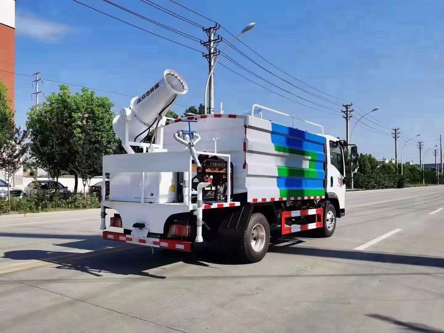贵州路面洒水车 厂家