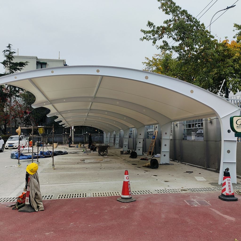 PTFE膜结构停车棚  多雨地区专用设计