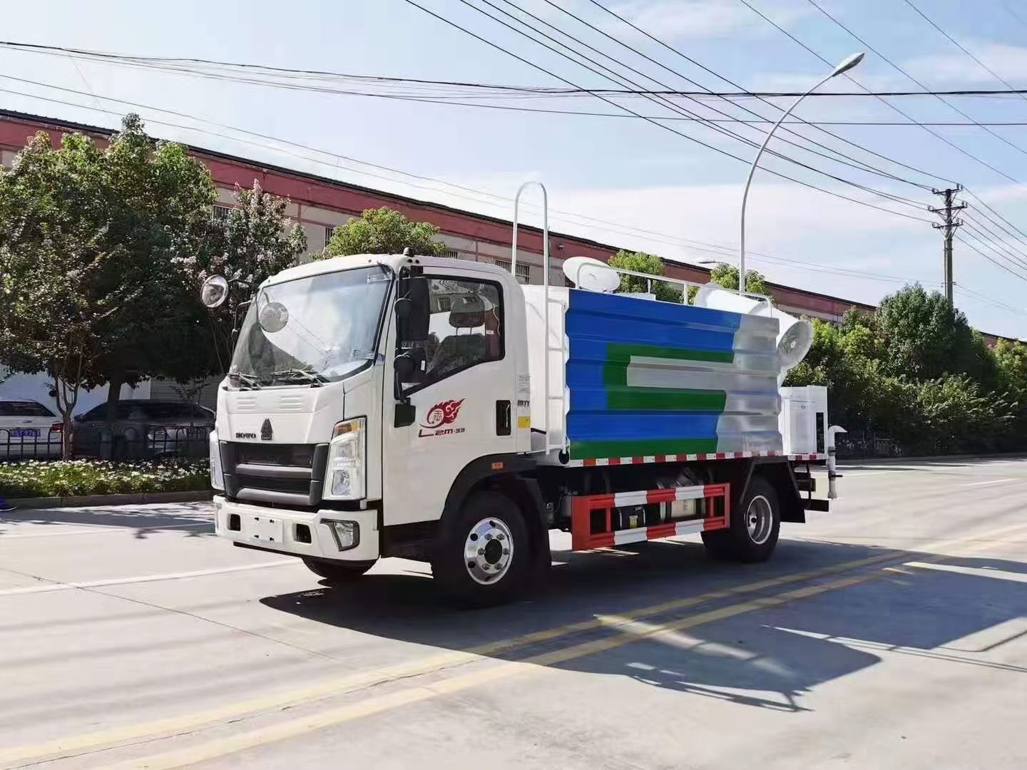 内蒙古12吨洒水车 全国质保