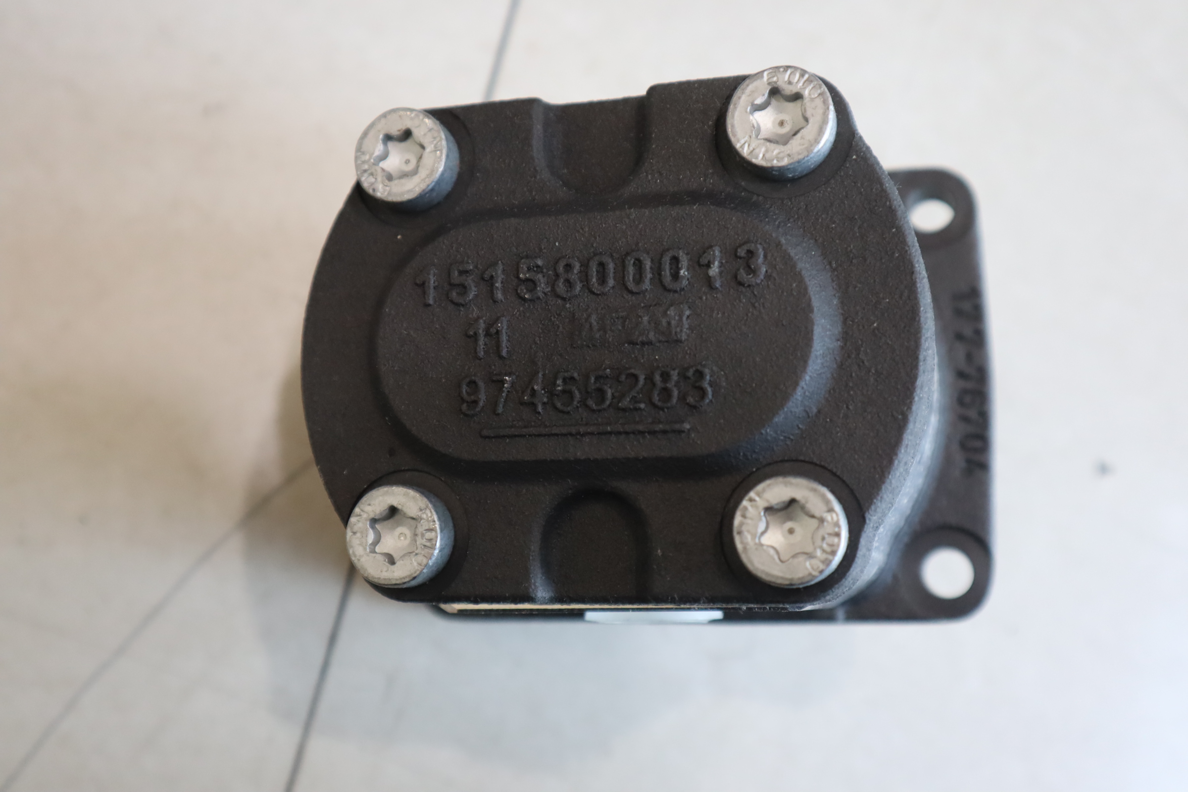 德国力士乐REXROTH齿轮泵 AZPF-11-008RCB20MB 型号0510425009