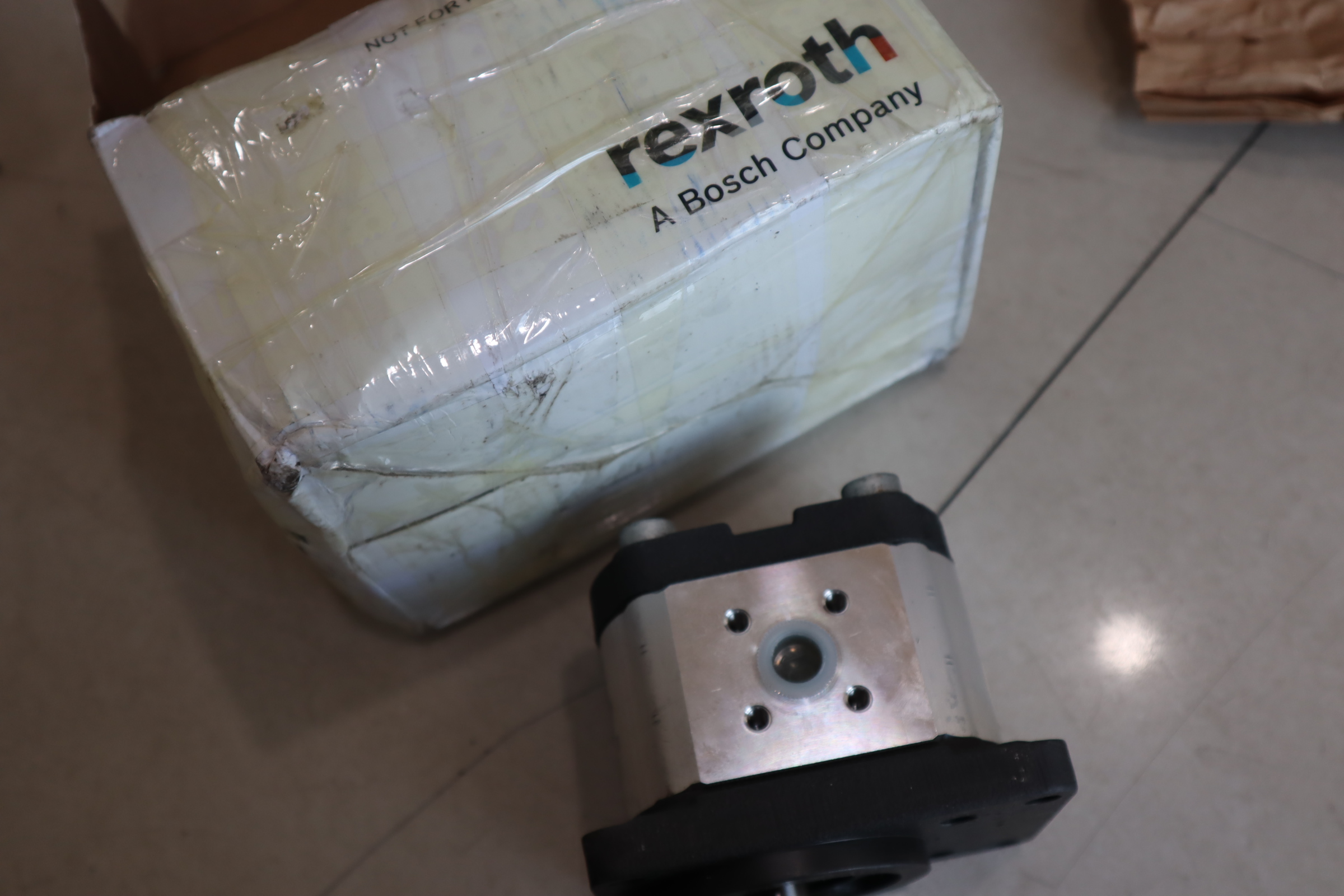 德国力士乐REXROTH齿轮泵 AZPF-11-008RCB20MB 型号0510425009