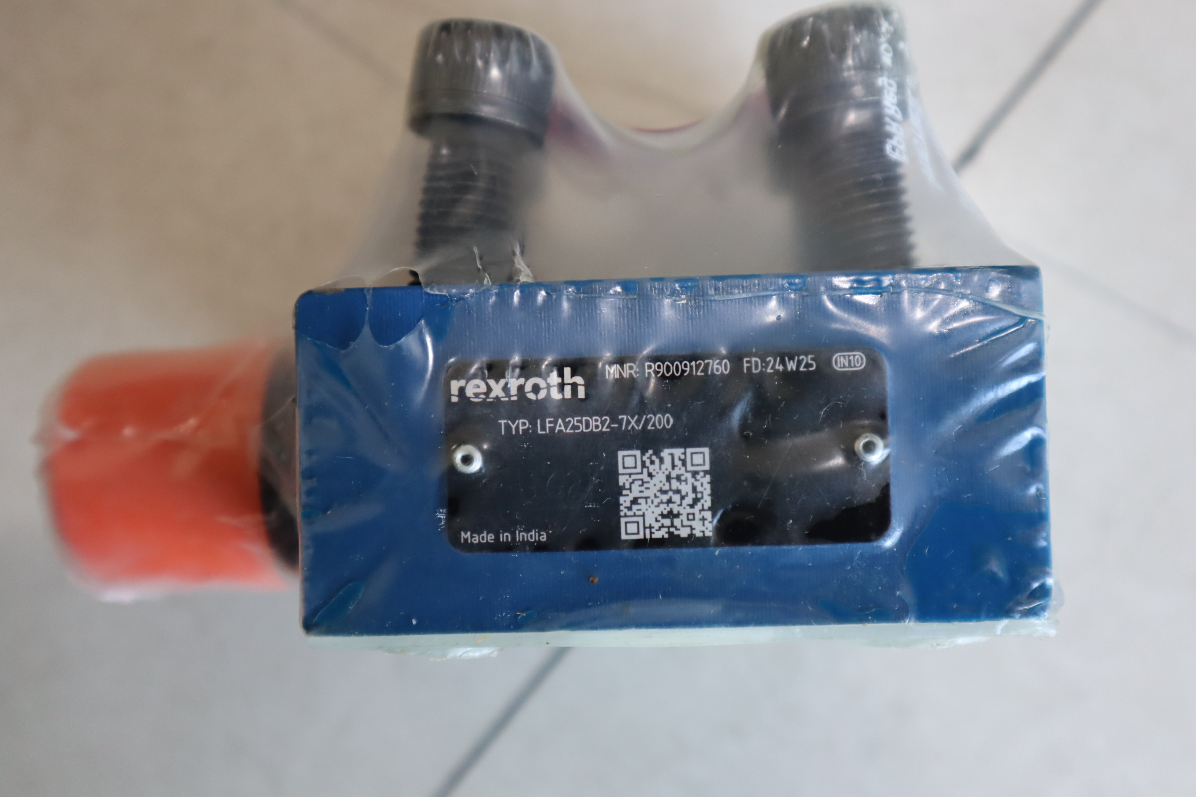 力士乐REXROTH盖板型号LFA25DB2-70/200和LFA25DB2-72/200 产品编号R900912760