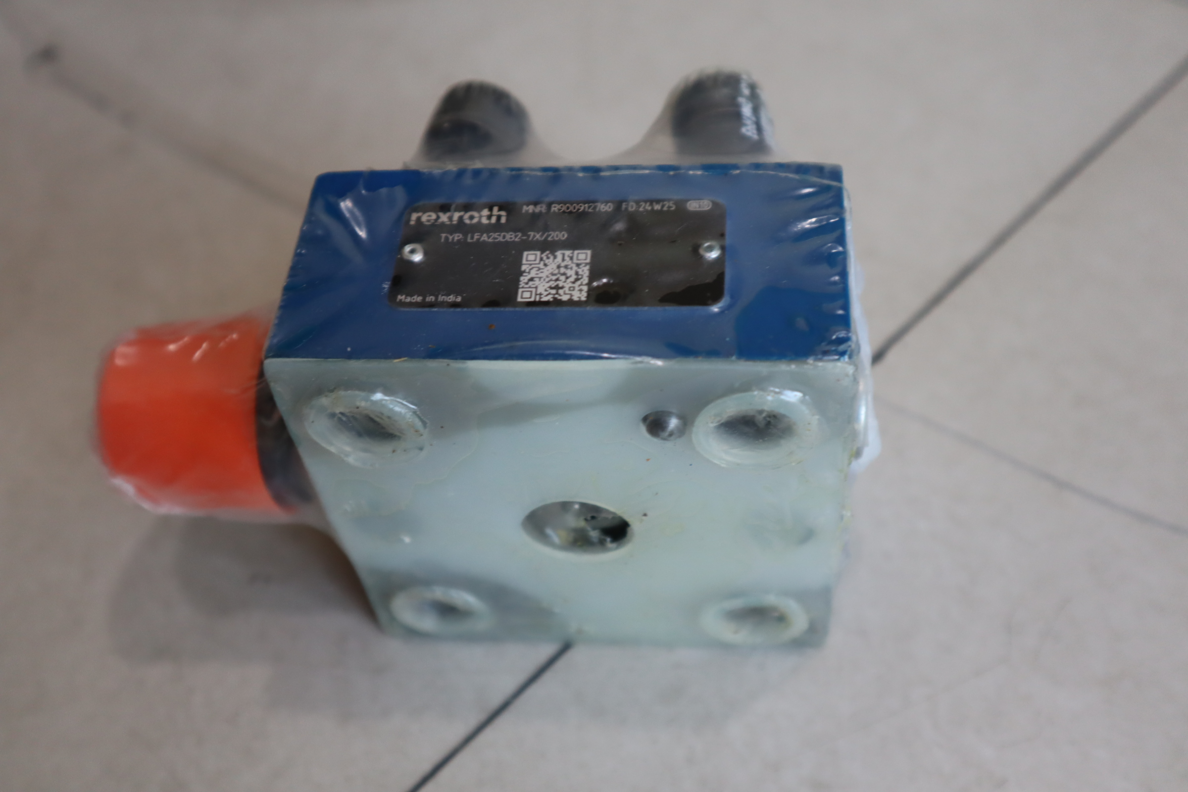 力士乐REXROTH盖板型号LFA25DB2-70/200和LFA25DB2-72/200 产品编号R900912760